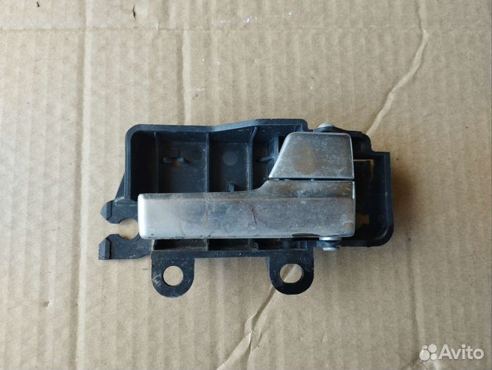 Внутренняя ручка передней правой двери Focus 2