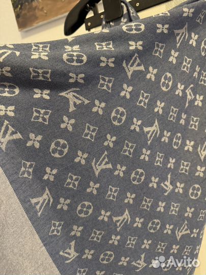 Louis Vuitton шаль