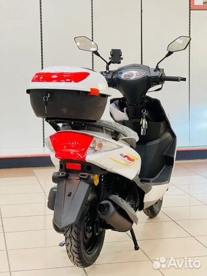 Скутер М8 бензиновый 150 куб.см (белый), новый