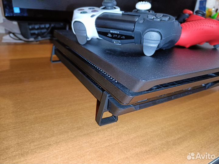 Sony playstation 4 PS4 pro 1tb CUH-7208B