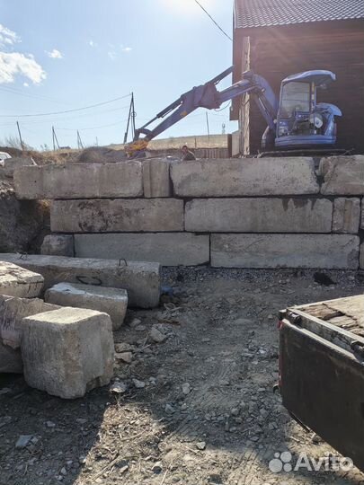 Услуги ямобура бурение Экскаватор