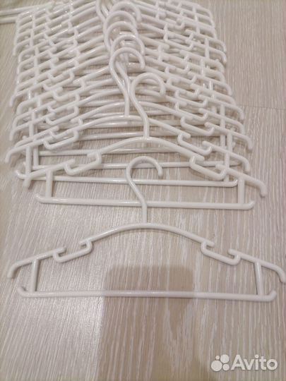 Детская вешалка 0+ цвет белый, комплект 30 шт