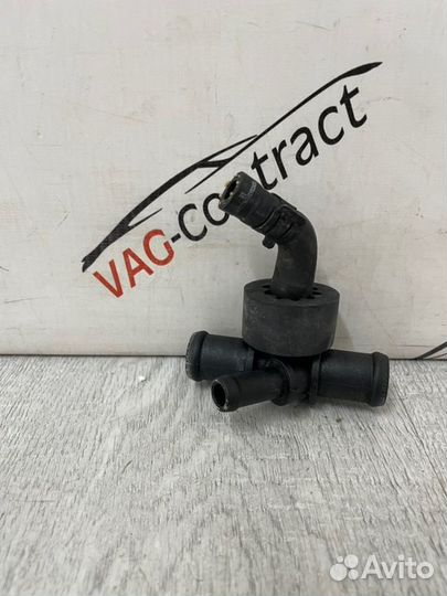 Фланец, тройник Skoda Yeti 1.2 2013