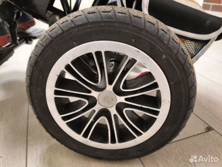 Детский трехколесный велосипед BMW