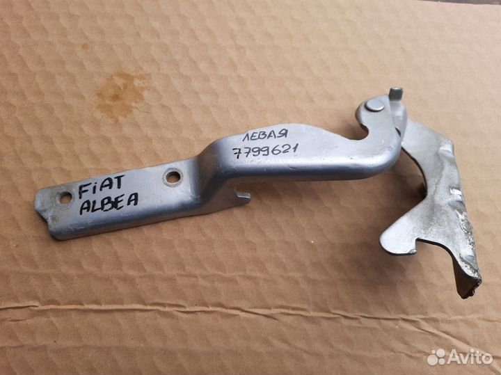 Петля капота левая Фиат Альбеа