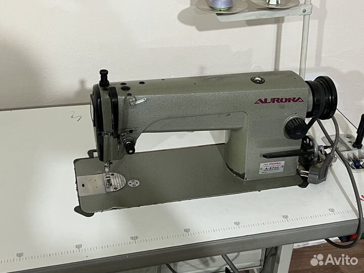 Швейная машинка avrora