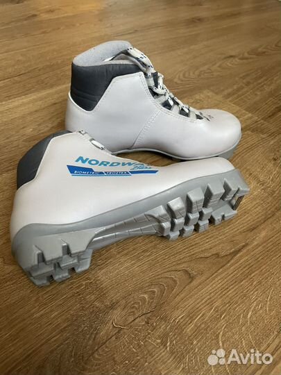 Лыжные ботинки, р 33