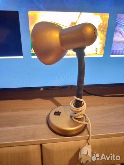 Лампа настольная, школьная