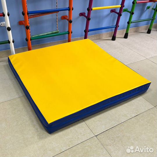 Мат гиманстический 1000х1000х100 мм