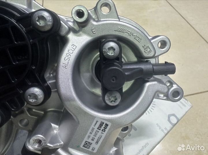 Термостат системы охлаждения A1772008801 mercedes