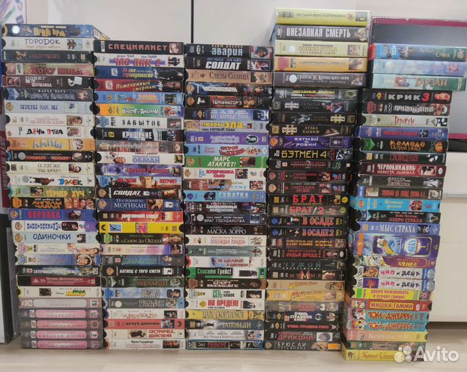 VHS видеокассеты