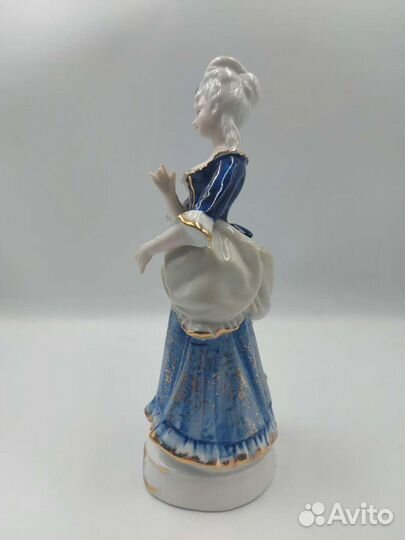 Статуэтка фарфор винтаж 