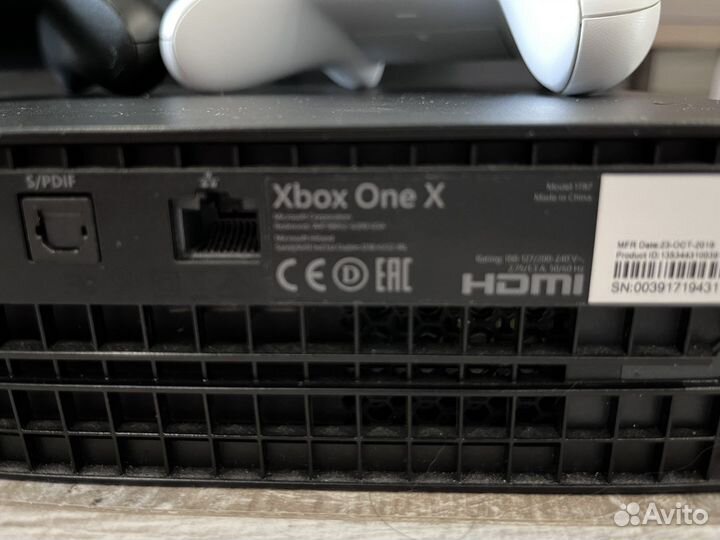 Xbox One X 1 tb