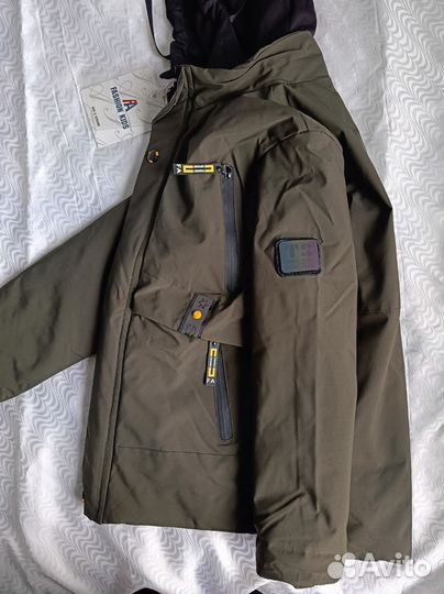 Парка демисезонная для мальчика 128, 134
