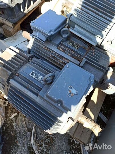 Двигатель пб2л180м
