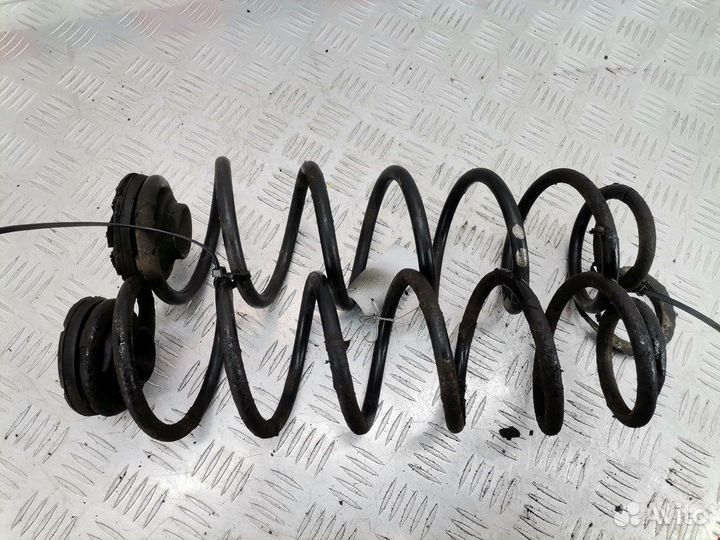 Пружина подвески задняя для Volkswagen Golf 4