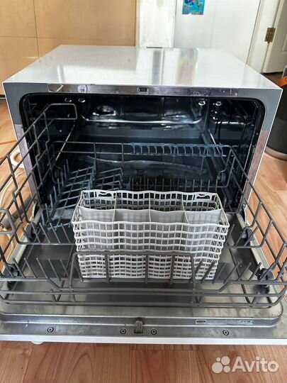 Посудомоечная машина DeLonghi Corallo DDW 07T