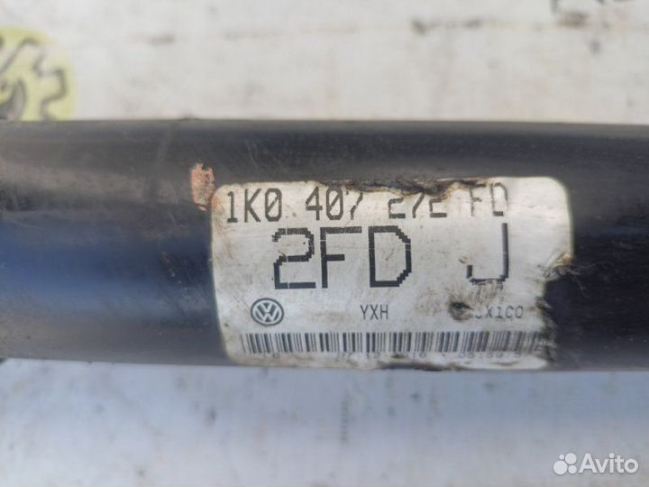 Привод передний правый Volkswagen Jetta 6 cwva CWV