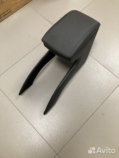 Подлокотник skoda octavia a7