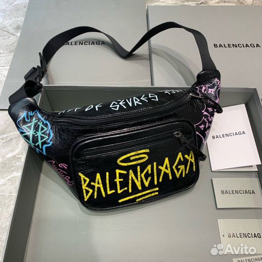 Сумка Balenciaga Graffiti