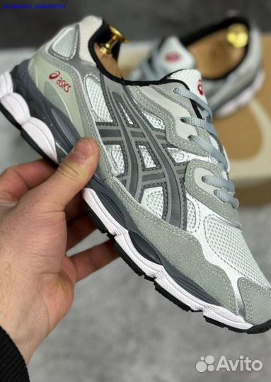 Кроссовки asics