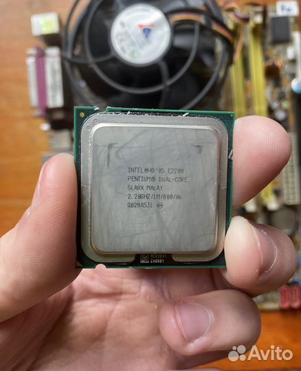 Материнская плата на 775 сокет P5B-MX