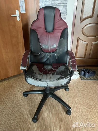 Компьютерное, офисное кресло