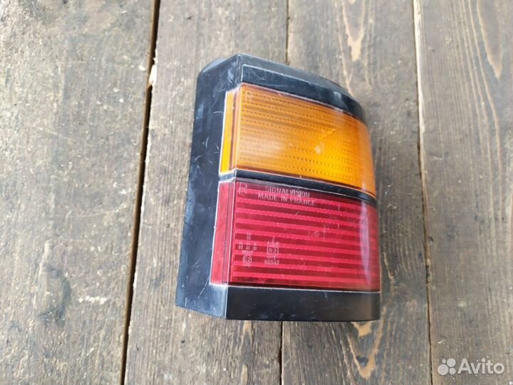 Фонарь задний правый Volkswagen Passat B3 1994