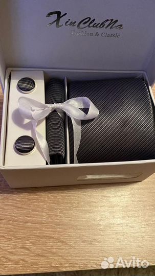 Подарочный набор для мужчин галстук запонки