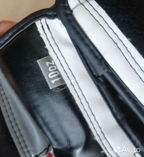 Боксерские перчатки