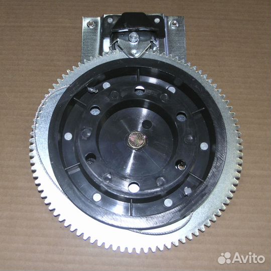 Стеклоподъемник двери маз левый (см)