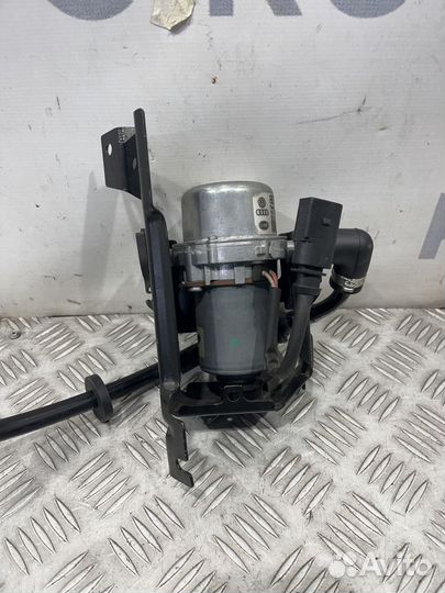 Насос вакуумный Audi A5