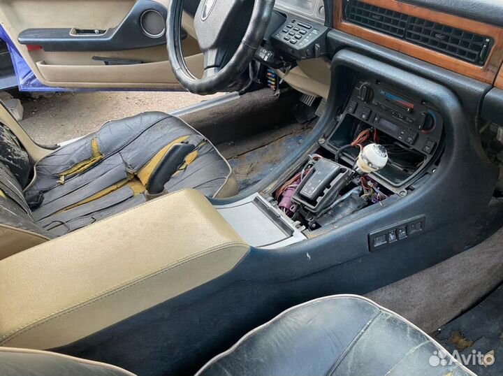 Центральная консоль Jaguar XJ6 XJ40