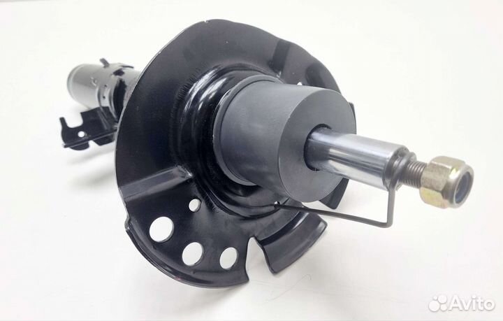 Стойка амортизатора передняя левая Ford Kuga 2013