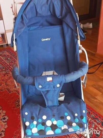 Прогулочная коляска трость