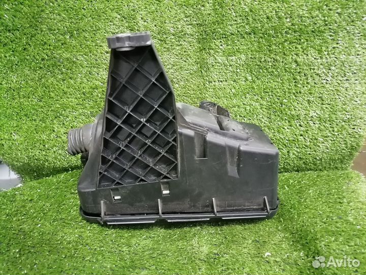 Блок предохранителей 30797010 Volvo XC70 SZ