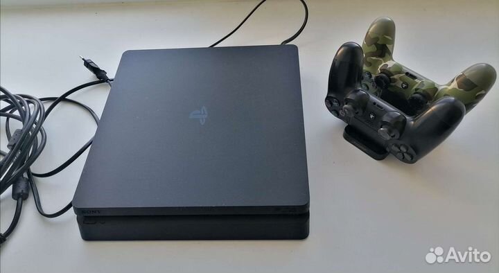 Игровая приставка ps4 slim 500