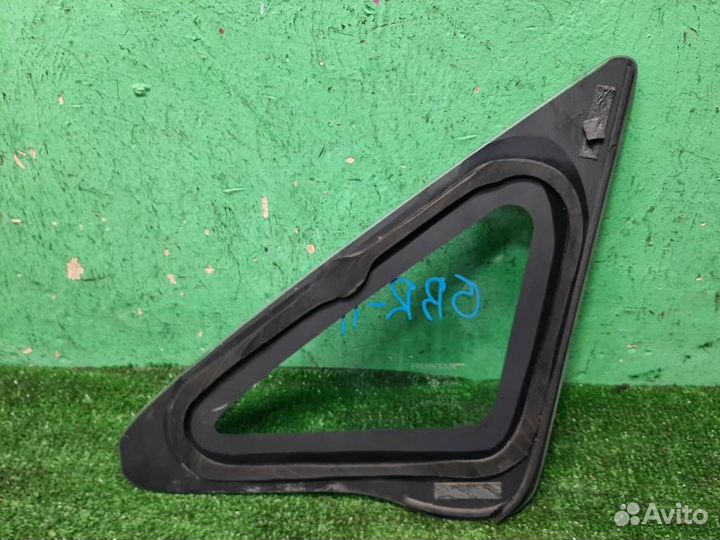 Стекло (форточка) переднее правое Honda Jazz 2004