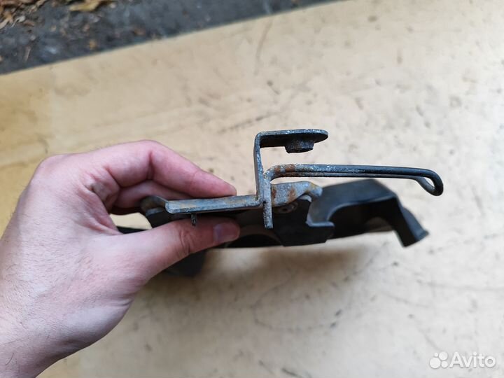 Термо/пылезащитный кожух Yamaha FZR250 (3LN)