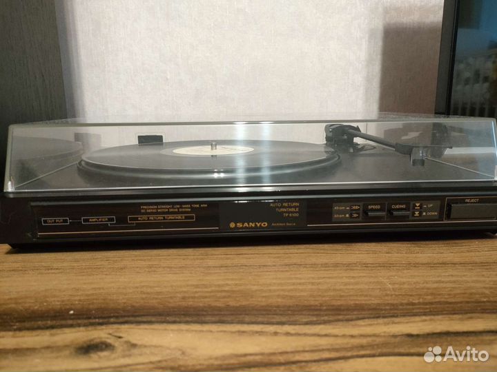 Проигрыватель винила sanyo tp6100