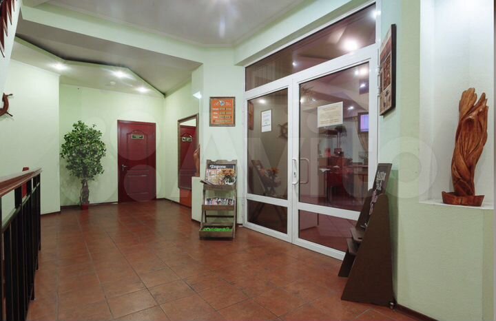 Гостиница, 1700 м²
