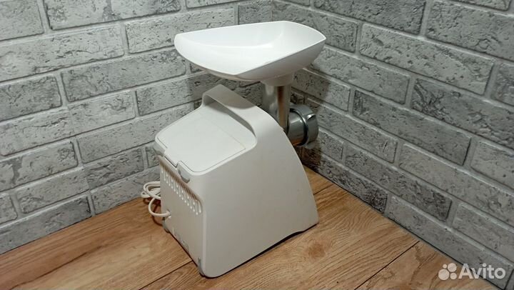 Мясорубка Bosch MFW3520W