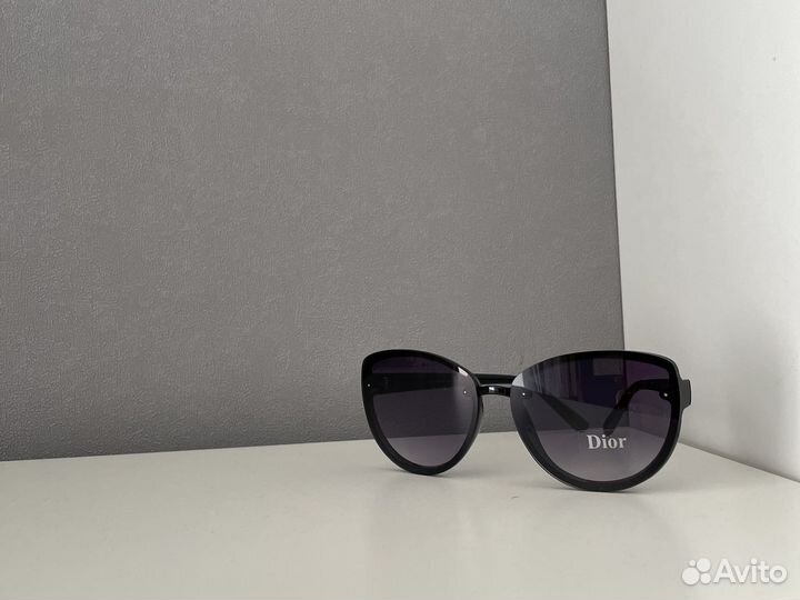 Солнцезащитные очки christian dior