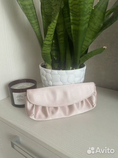 Клатч атласный