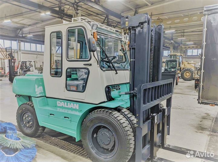 Вилочный погрузчик Dalian CPCD70AD, 2023