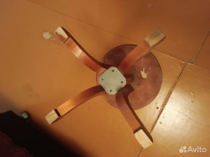 Стул для фортепиано