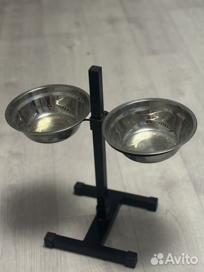 Подставка под миски для собак