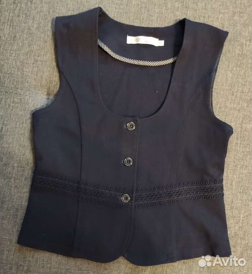 Жилетка для девочки школьная 152 рост