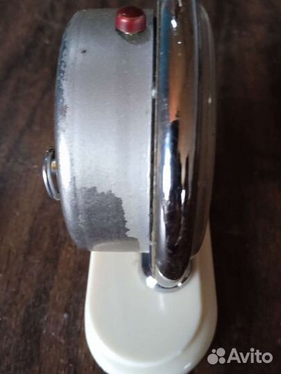 Часы с будильником