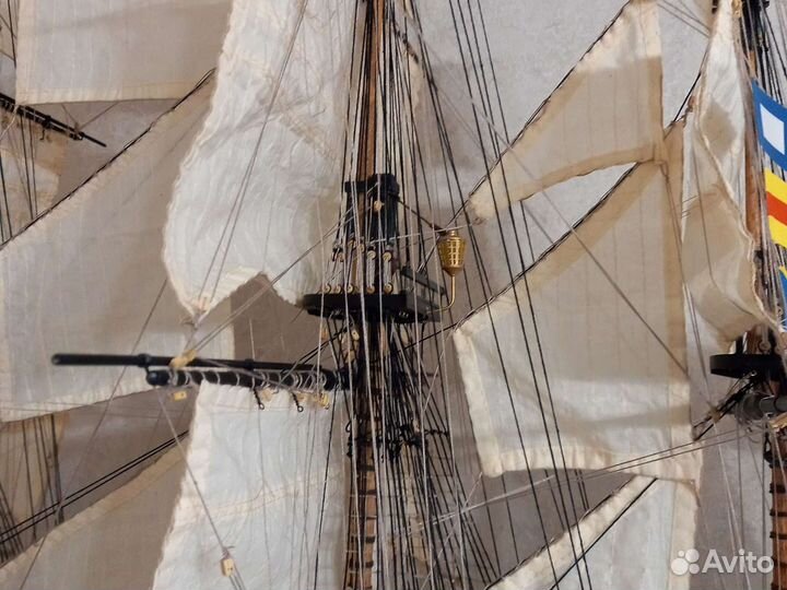 Модель корабля